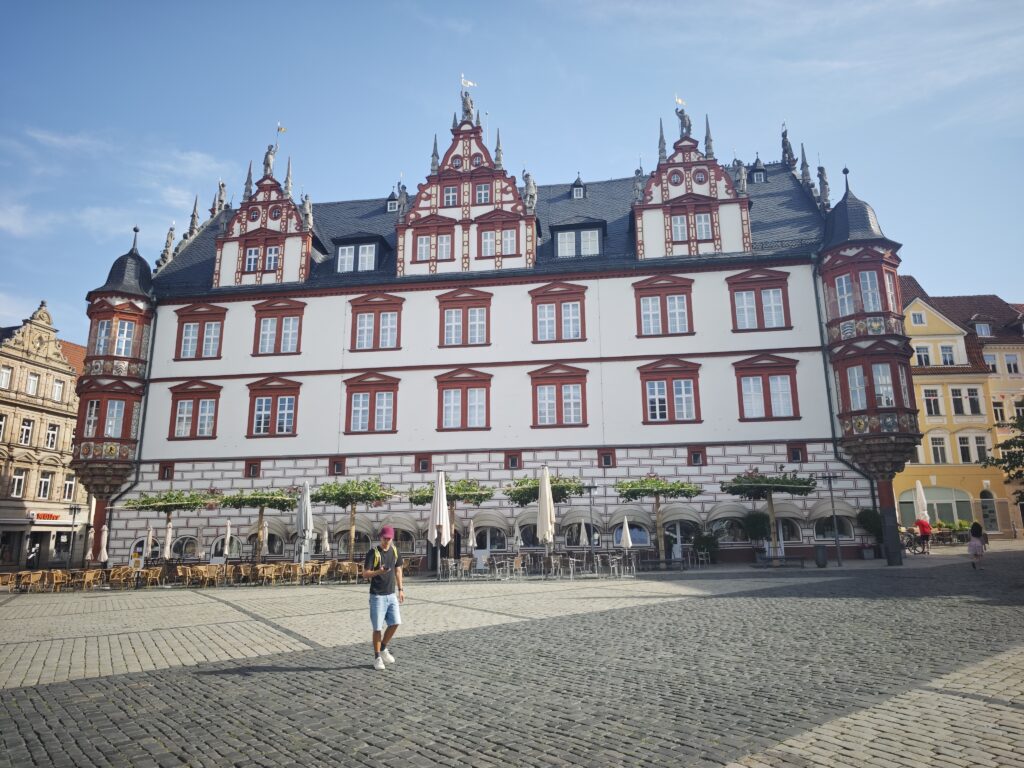 Das prächtige Stadthaus auf dem Marktplatz Coburg